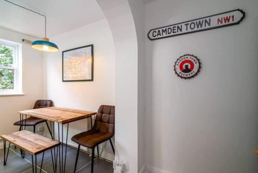 Quiet 4 Bedroom House Between Camden & Kings Cross ลอนดอน ภายนอก รูปภาพ